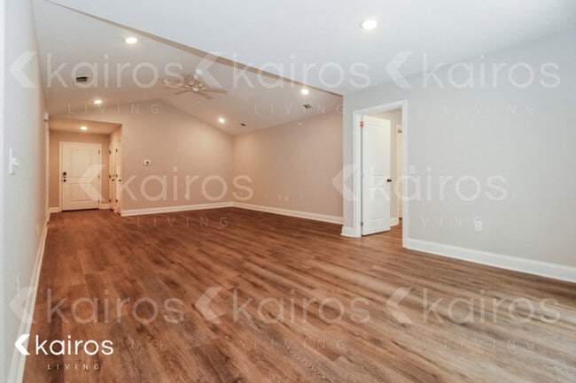 Photo - 149 Cottage Grove Rd