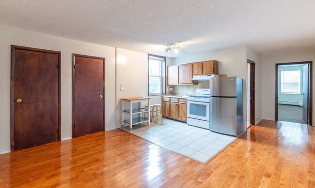 Photo - 2400 S 4th St Unit 2400 S 4th St 2nd Fl