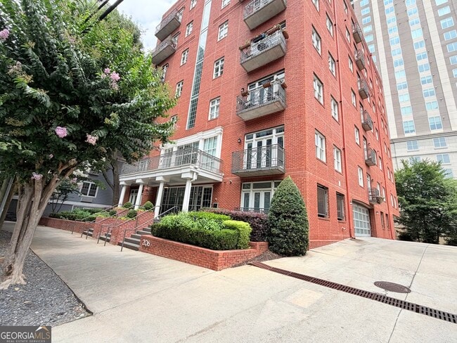 Photo - 206 11th St NE Unit 303