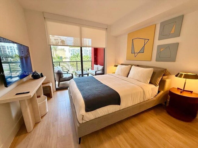 Photo - 90 NE 32nd St Unit 302 302