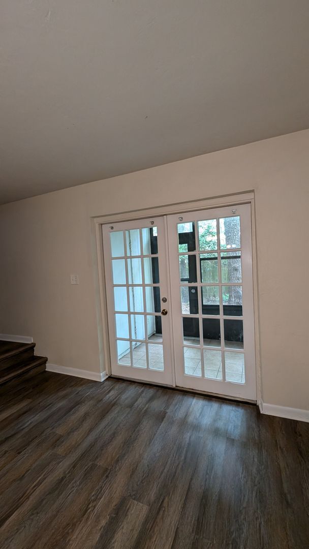 Photo - 2/2.5 Greenleaf