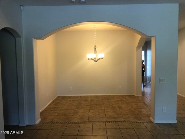 Photo - 2434 W Red Range Way