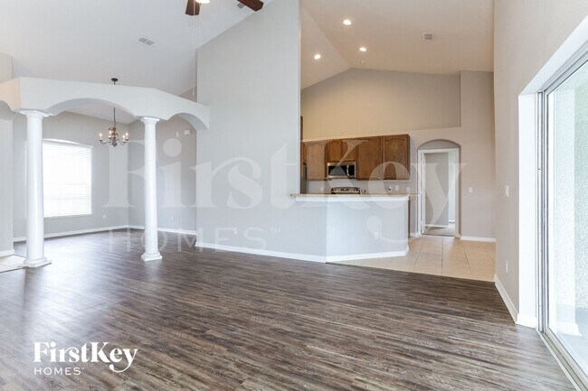 Photo - 4648 Huron Bay Cir