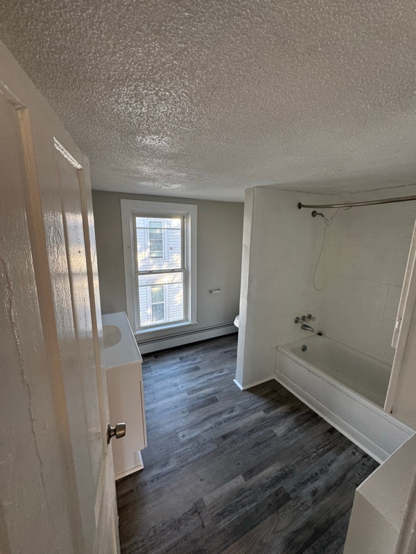 Photo - 315 W Broadway