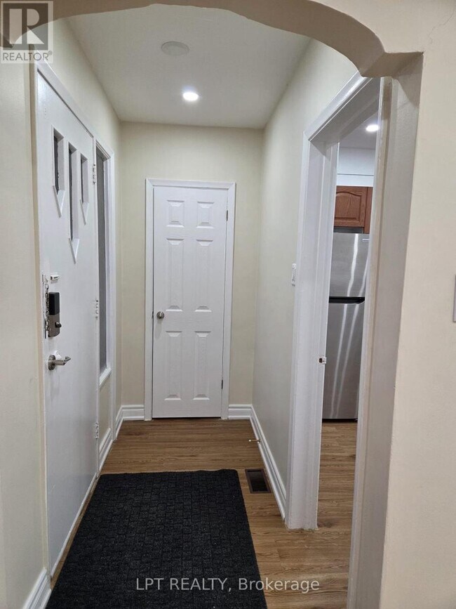 Photo - 478 Brimley Rd