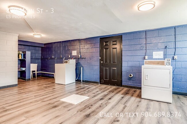 Photo - 802 Main St Unit 3