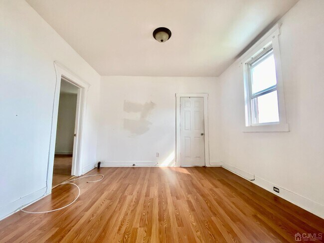 Photo - 625 E Curtis St