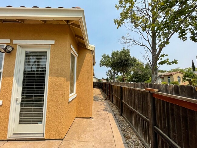 Photo - 7300 Elvora Way