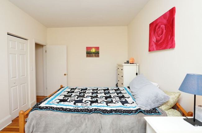 Chadford Apartments