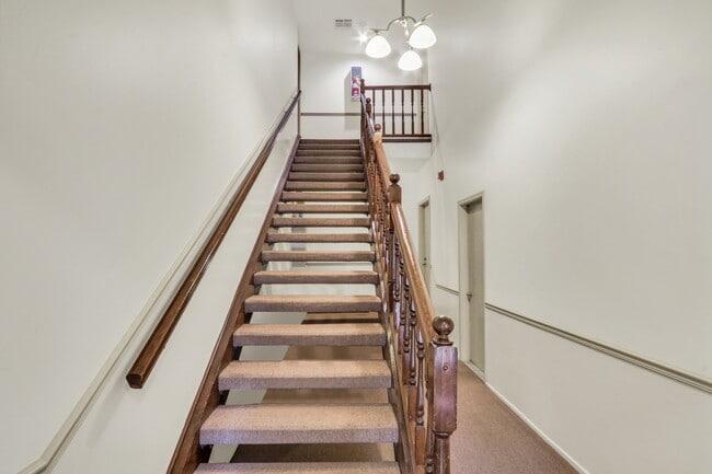 Photo - 215 Coventry Cir Unit 215