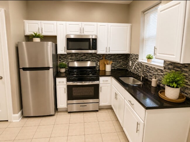 Photo - 2517 N Douglas St