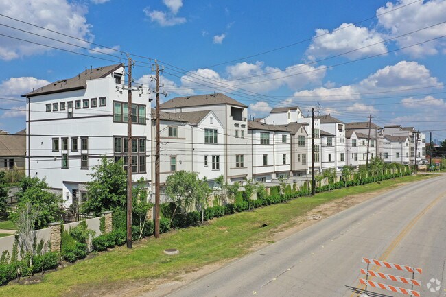 Photo - Reserve at Washington