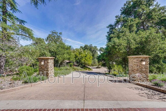 Photo - 15350 Norton Rd