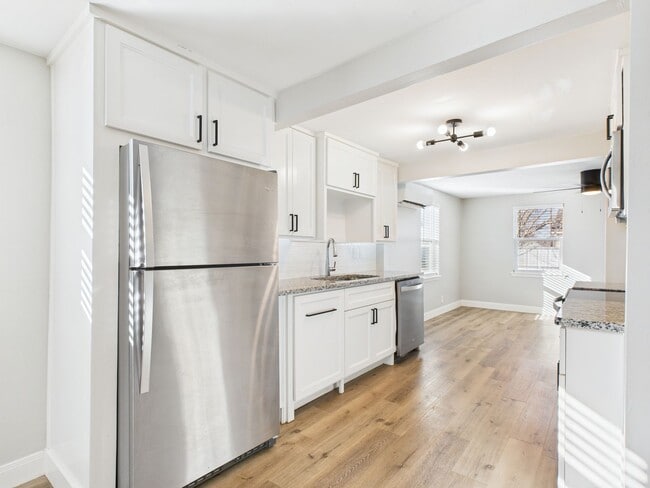 Building Photo - 3412 NE 16th Ave