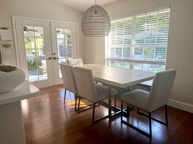 Photo - 1774 Primrose Ln