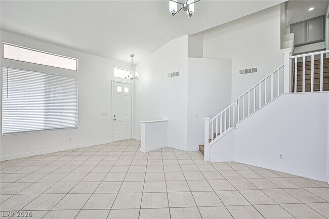 Photo - 4823 Sangay Way