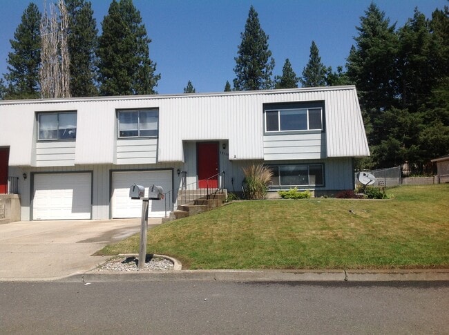 Building Photo - 13315-13317 E 26th Ave Rental
