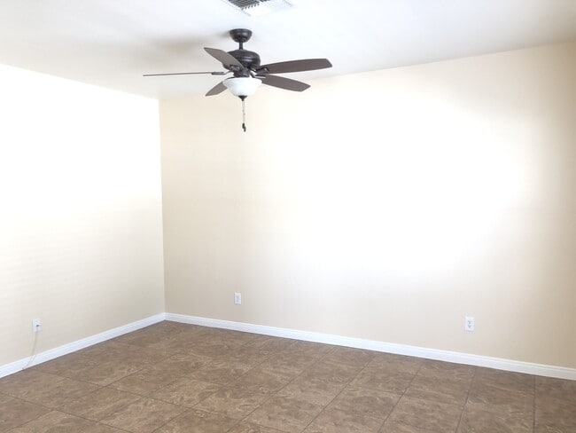 Photo - CENTRAL BAKERSFIELD
