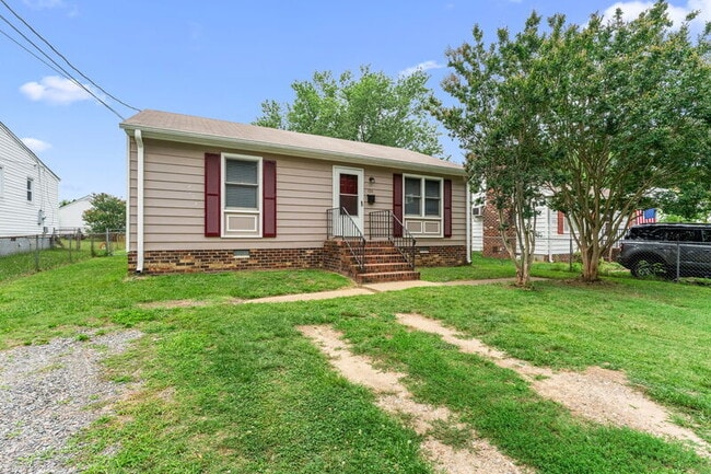 Photo - 104 N Oak Ave