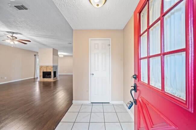 Photo - 18178 Holly Green Dr