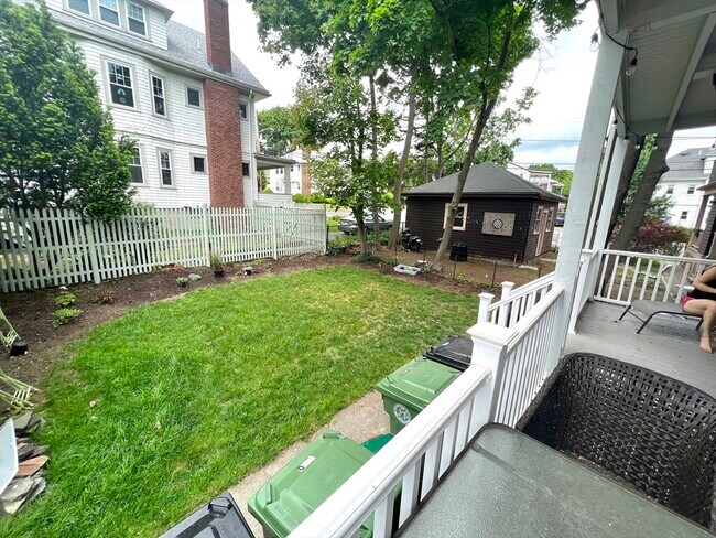 Photo - 330 School St
