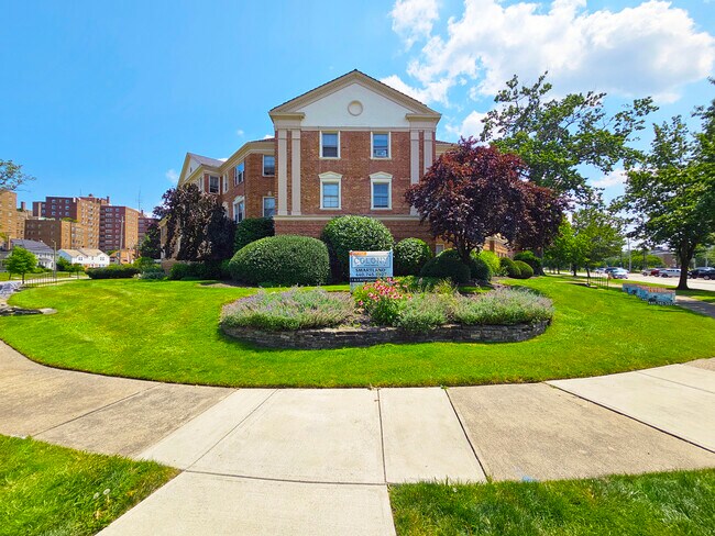 Photo - Colony Apartments