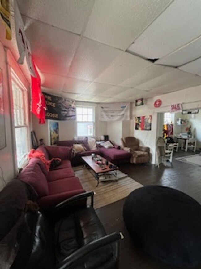 Photo - 5 BR / 2 BA House Near Bryan Park - Available August 2026!