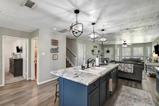 Photo - 25401 Hunting Trail