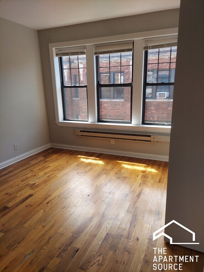 Photo - 4419 N Wolcott Ave Unit B3
