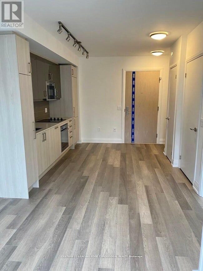 Photo - 77 Mutual St Unité 706