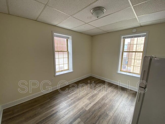 Photo - 5 Center Square Unit 21