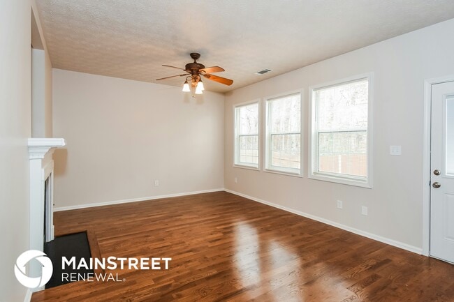 Photo - 343 Alderman Trace SW