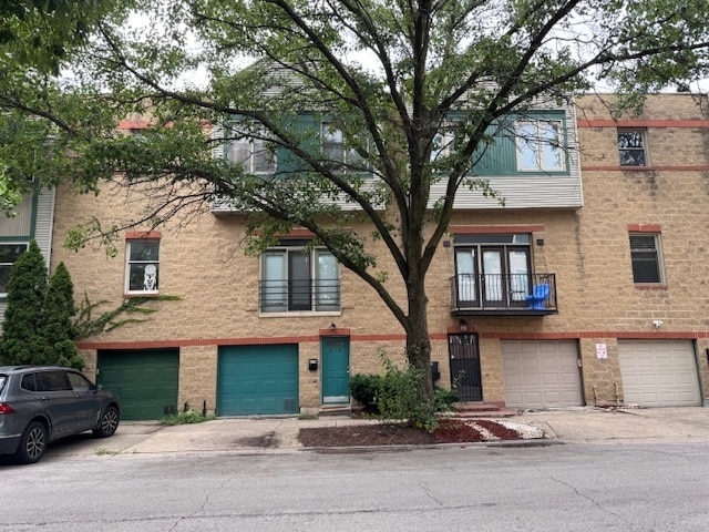 Building Photo - 616 N Paulina St Unit 1