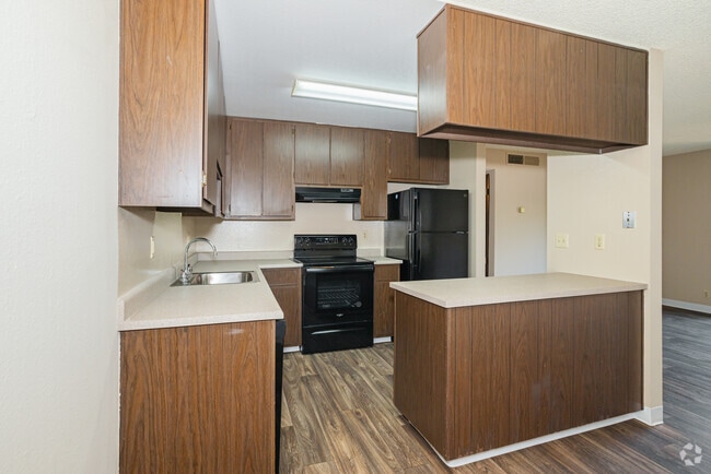 2BR, 1BA - 832SF