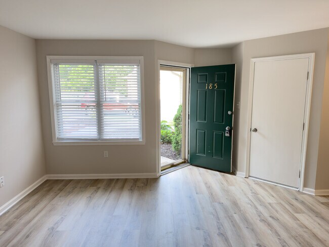 Photo - 185 Lindfield Cir Unit 185 Lindfield Circle