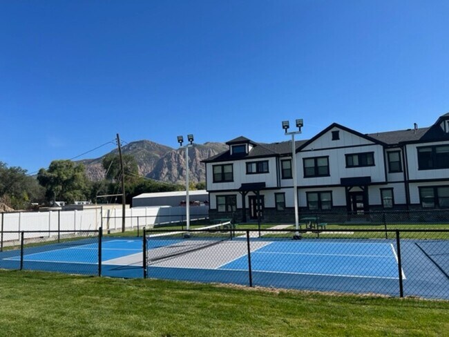 Photo - Beautiful 2023 New construction end unit w...