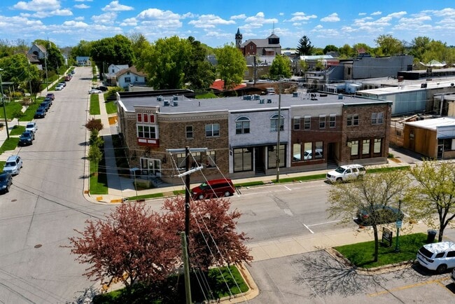 Building Photo - Luxury 1-Bedroom Apartment in the Heart of Downtown Stoughton Unit 117 E Washington St