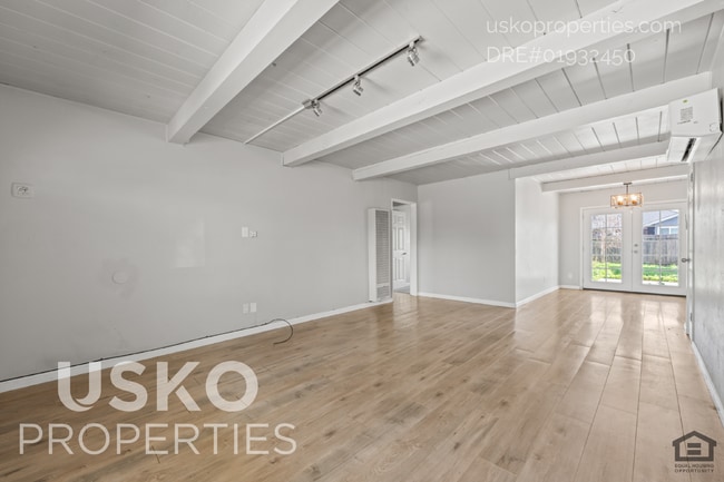 Photo - "Charming 3-Bed with Full Bath in Sacramento – Cozy 1093 Sq Ft Home Awaits!"