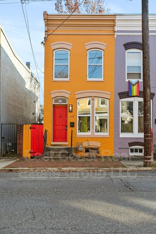 Photo - 210 W South St