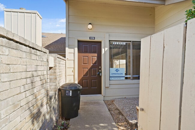 Photo - 3208 Windchase Blvd