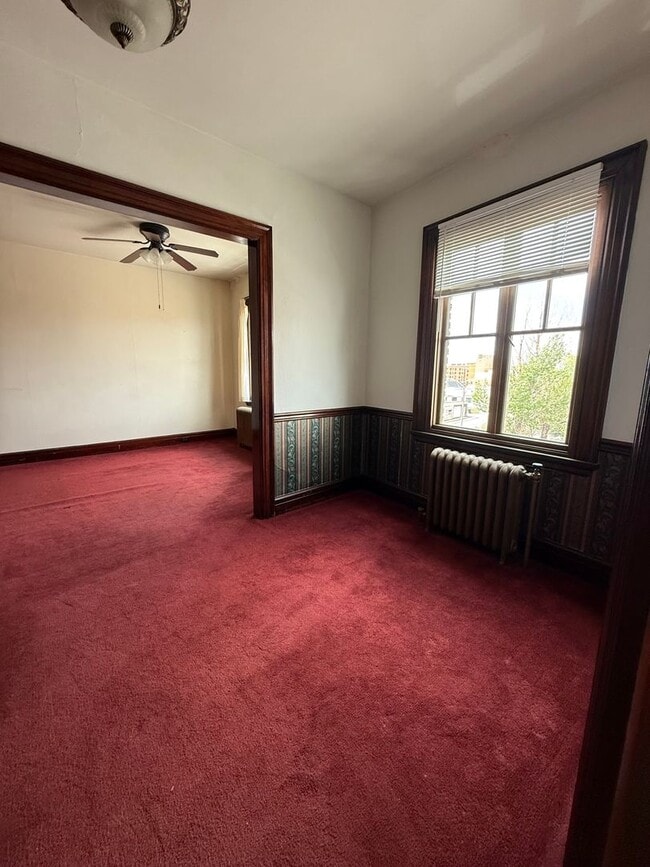 Photo - Virginia Apartments Unit 403