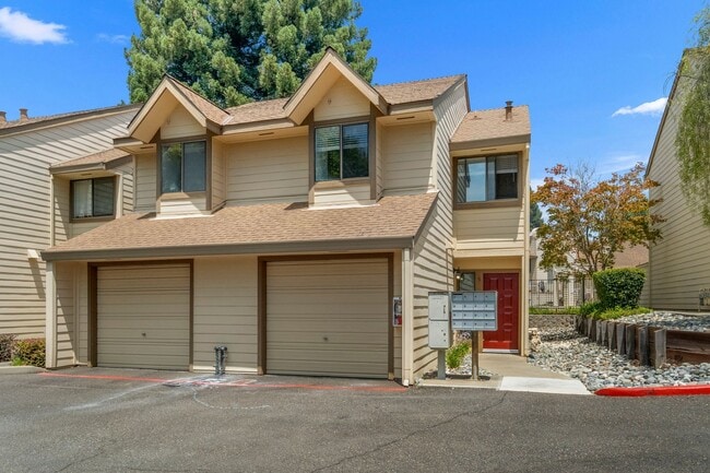 5607 Walnut Ave