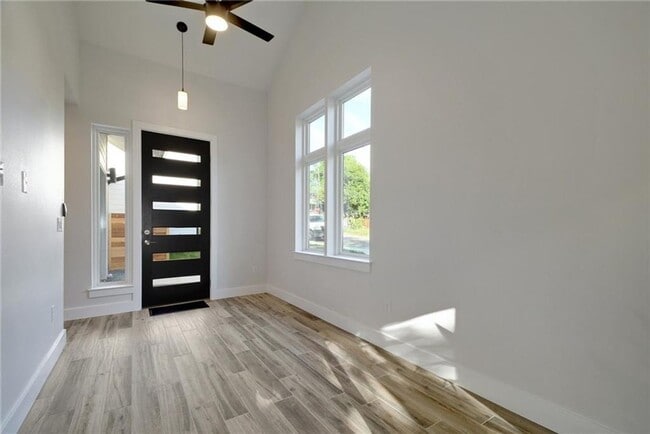 Photo - East Austin 2 Bed 2 Bath