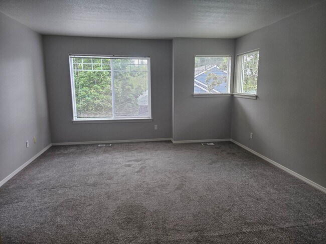Photo - TIGARD TOWNHOUSE