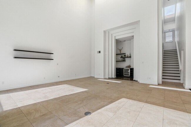 Photo - 5602 San Felipe St