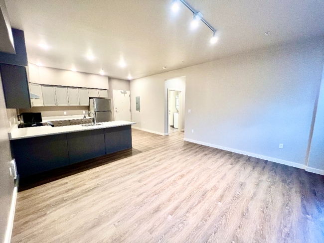 2330 Yakima Ct Unidad A103