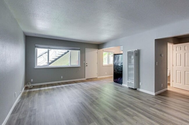 2240 Angela Ct Unit 02