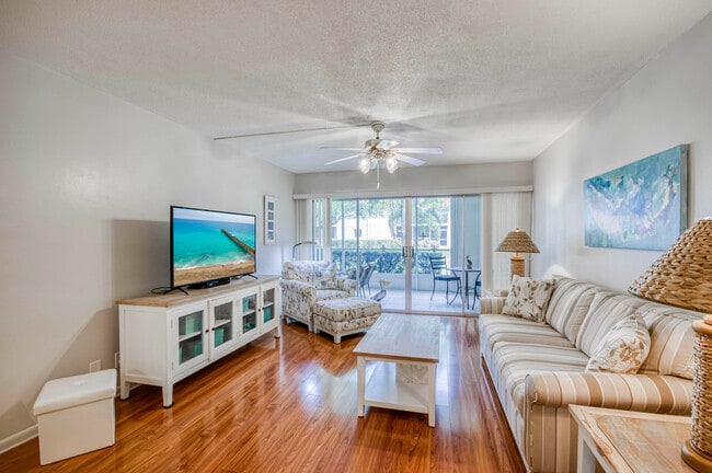 Photo - 11 Westwood Ave Condo Unit 103a
