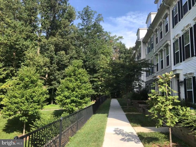 Photo - 11926 Weybridge Lane