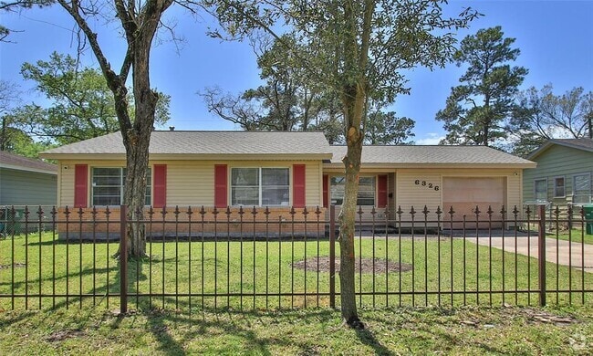 Building Photo - 6326 Guadalupe St Rental